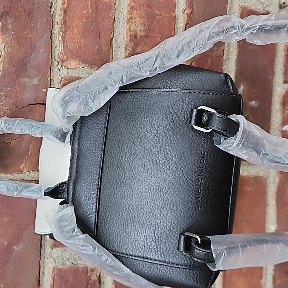 Danielle Nicole Bag. - image 3